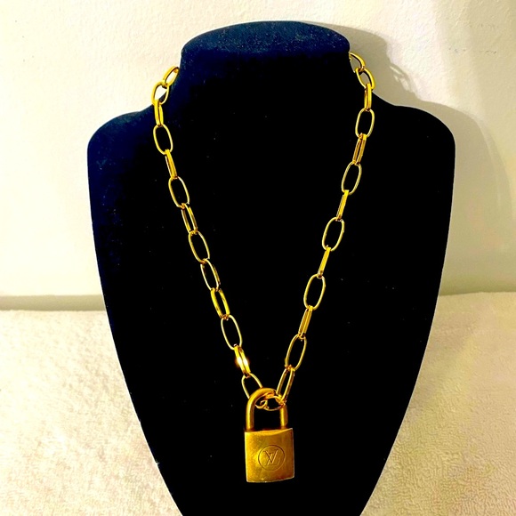 Louis Vuitton Padlock 🔒 - Picture 1 of 6